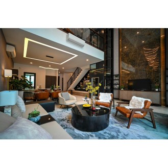 Urban Oasis Hotel Waiting Area