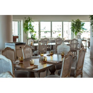 Urban Feast Restaurant Interior Design